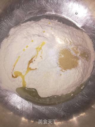 发面小笼包的做法步骤：1