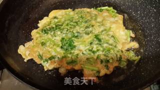 茼蒿蛋饼的做法步骤：4