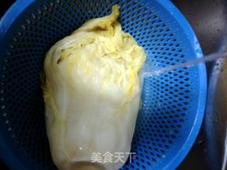 老坛酸菜肉卤面的做法步骤：1