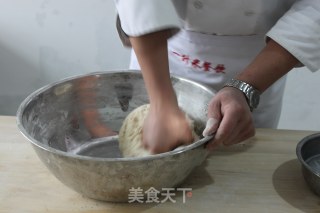 高炉烧饼做法详解的做法步骤：2