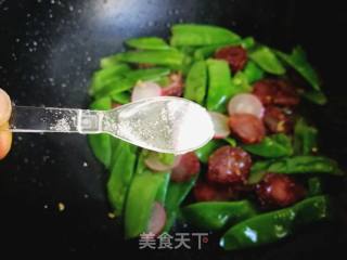 荷兰豆炒腊肠的做法步骤：10