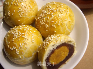 【宫廷御点】蛋黄酥的做法步骤：13
