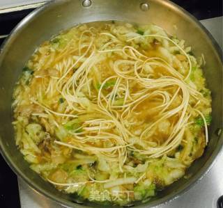 御寒美食之大白菜热汤面的做法步骤：11