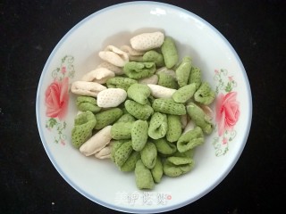 双色麻食的做法步骤：11