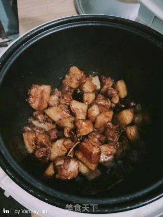 懒人电饭锅红烧肉的做法步骤：2