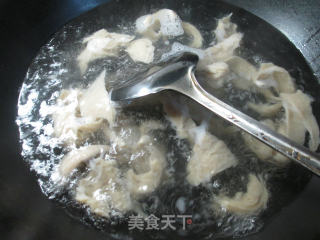 牛筋炒面筋的做法步骤：3