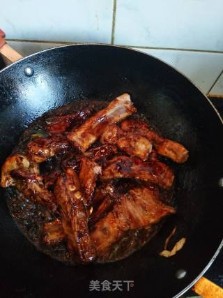 最完美的排骨豆角焖卷子的做法步骤：6