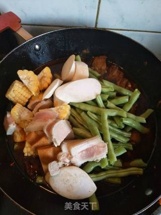 最完美的排骨豆角焖卷子的做法步骤：8