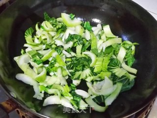 腐皮炒青菜的做法步骤：4