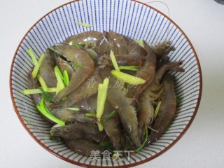 茄汁开背虾的做法步骤：4