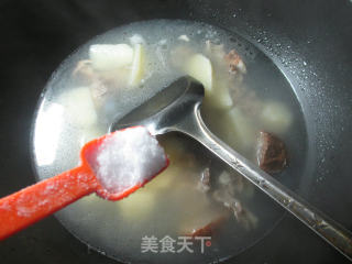 鸭骨土豆汤的做法步骤：5