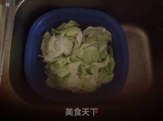 清炒手撕包菜的做法步骤：1