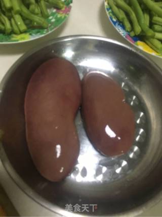 风吹小腰的做法步骤：1