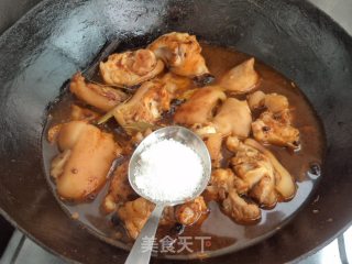卤猪蹄的做法步骤：9