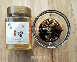 黑椒烤肥牛金针菇卷的做法步骤：3