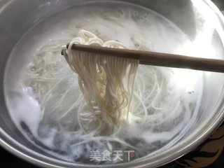 葱油拌面的做法步骤：9