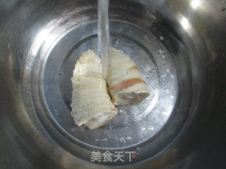 花生米烧冬笋的做法步骤：2