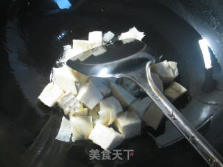 花生米烧冬笋的做法步骤：4