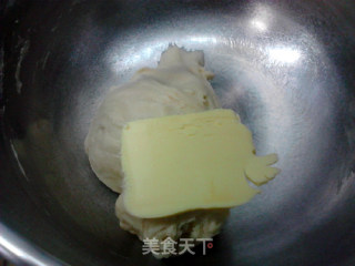 #烤箱美食#乳酪枸杞面包的做法步骤：3
