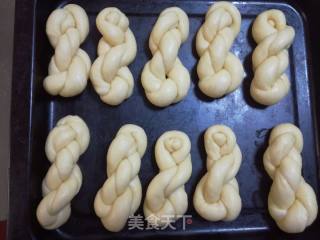 奶香蜂蜜麻花的做法步骤：18