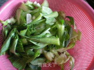 西红柿炒油菜的做法步骤：2