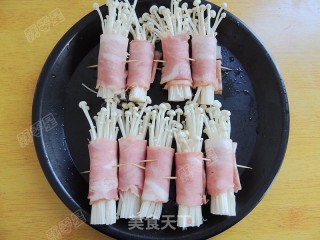 培根金针菇卷的做法步骤：7