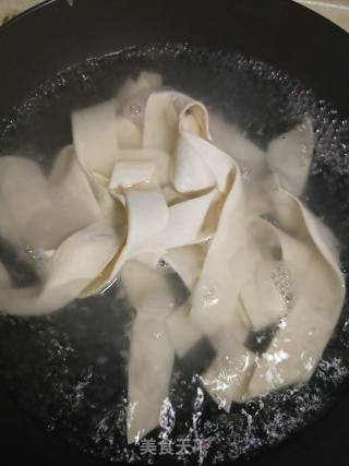 手擀 biang biang 面的做法步骤：10