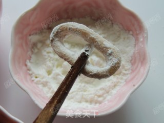 空炸鱿鱼圈的做法步骤：6