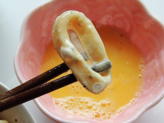 空炸鱿鱼圈的做法步骤：7