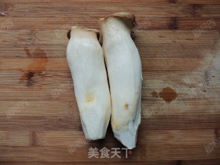 培根杏鲍菇卷的做法步骤：1