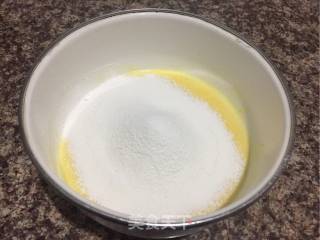 “烤箱美食”橙香蛋糕卷的做法步骤：4