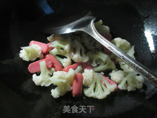 烤香肠炒花菜的做法步骤：4