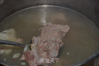 牛肉泡馍的做法步骤：9