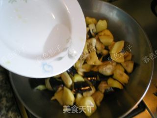 炖茄子土豆的做法步骤：4