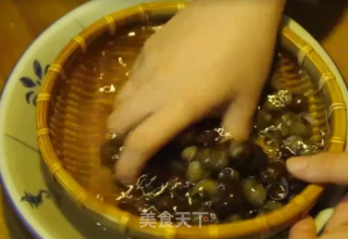潮音潮人：沙茶酱炒田螺的做法步骤：1