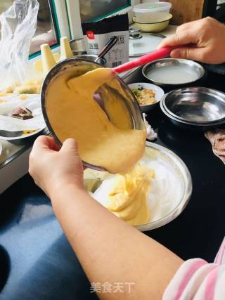 #御寒美食#拉花戚风蛋糕的做法步骤：10