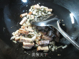 香糕炒腌白菜的做法步骤：6