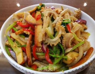 豆腐干炒牛肚的做法步骤：5