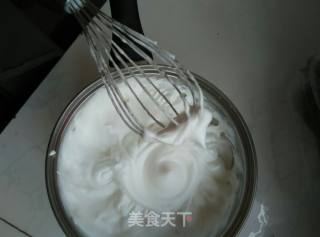 戚风蛋糕的做法步骤：9
