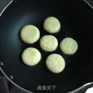 会拉丝的南瓜饼的做法步骤：6