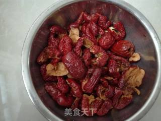 红糖枸杞姜枣膏的做法步骤：5