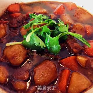 土豆胡萝卜炖牛肉的做法步骤：17