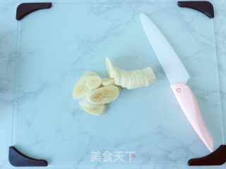 苹果香蕉白桃酱奶昔的做法步骤：4