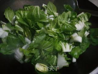 青菜荷包蛋的做法步骤：2