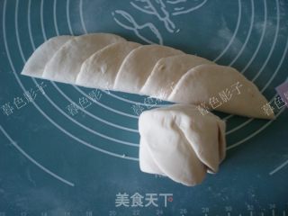 蒸玫瑰馒头的做法步骤：5