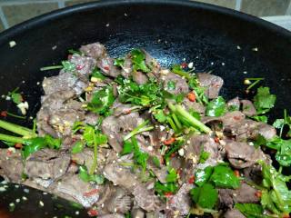 干拌牛肉的做法步骤：5