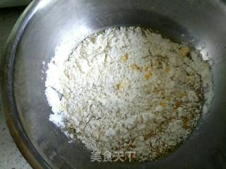 #烤箱美食#葡萄干戚风蛋糕的做法步骤：4