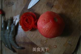 鲜虾西红柿焖面的做法步骤：1