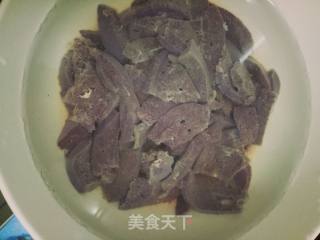 韭菜猪肝鸡蛋汤的做法步骤：3