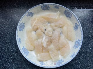 番茄鱼豆花的做法步骤：2